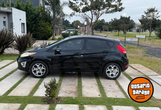 Autos - Ford Fiesta Kinetic 2011 Nafta 135000Km - En Venta