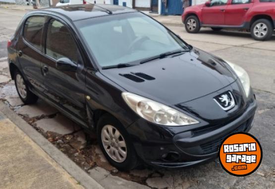 Autos - Peugeot 207 2010 Diesel 180000Km - En Venta