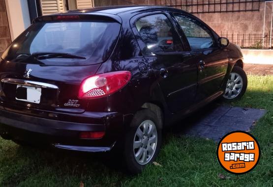 Autos - Peugeot 207 2010 Diesel 180000Km - En Venta