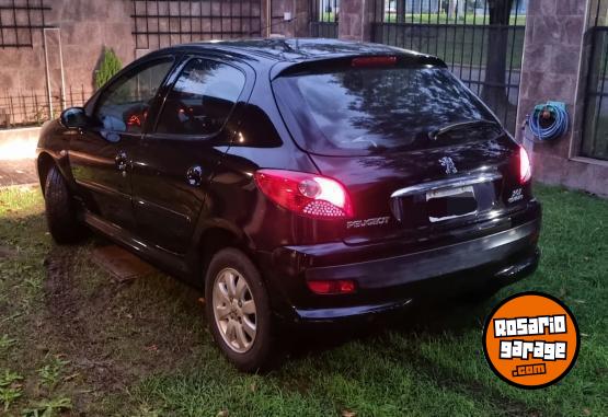 Autos - Peugeot 207 2010 Diesel 180000Km - En Venta