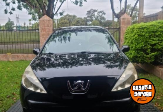 Autos - Peugeot 207 2010 Diesel 180000Km - En Venta