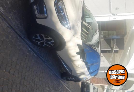 Autos - Renault Captur 2019 Intens 2019 Nafta 120000Km - En Venta