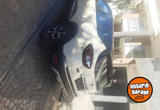 Autos - Renault Captur 2019 Intens 2019 Nafta 120000Km - En Venta