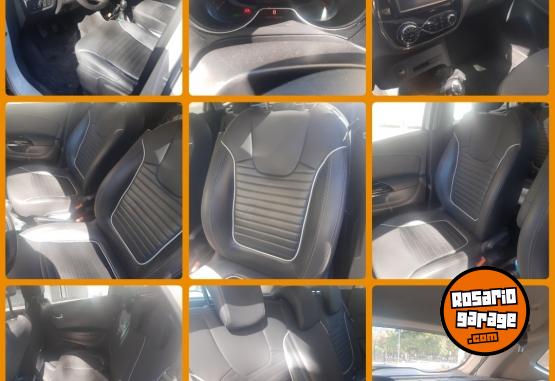 Autos - Renault Captur 2019 Intens 2019 Nafta 120000Km - En Venta