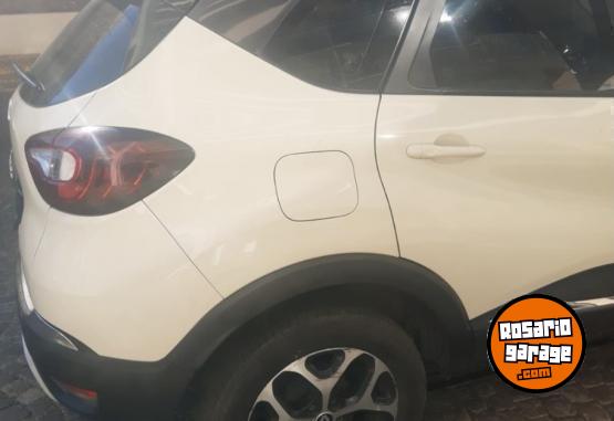 Autos - Renault Captur 2019 Intens 2019 Nafta 120000Km - En Venta