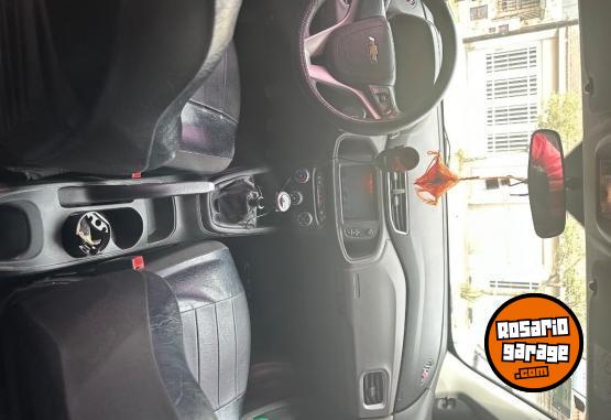 Autos - Chevrolet Onix 2017 Nafta 110000Km - En Venta