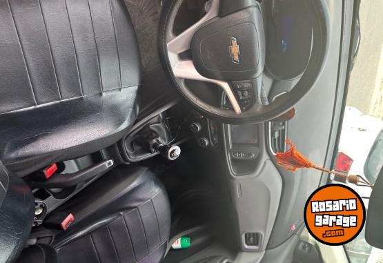Autos - Chevrolet Onix 2017 Nafta 110000Km - En Venta