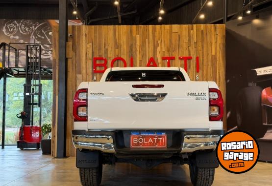 Camionetas - Toyota Hilux 2.8 Dc 4X4 Tdi Srx 2023 Diesel 90000Km - En Venta