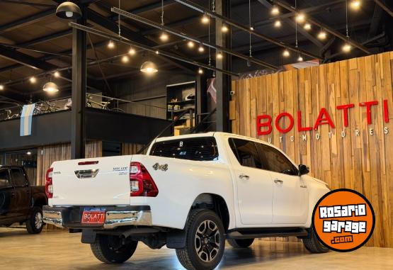 Camionetas - Toyota Hilux 2.8 Dc 4X4 Tdi Srx 2023 Diesel 90000Km - En Venta