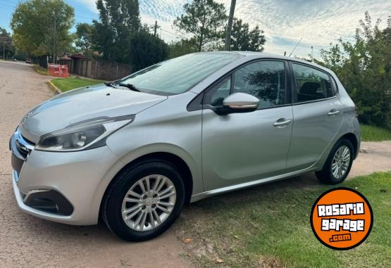 Autos - Peugeot 308 2016 Nafta 135000Km - En Venta