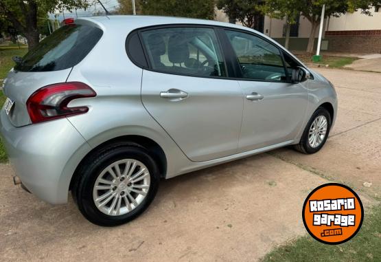 Autos - Peugeot 308 2016 Nafta 135000Km - En Venta