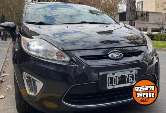 Autos - Ford Fiesta Titanium Kinetic 2012 Nafta 154000Km - En Venta