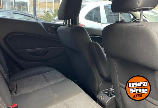 Autos - Ford Fiesta Titanium Kinetic 2012 Nafta 154000Km - En Venta