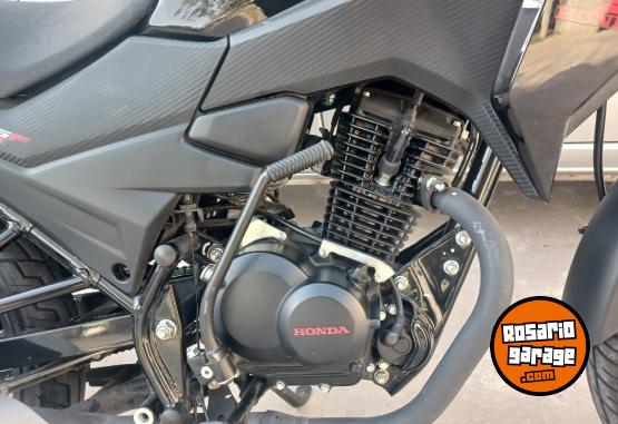 Motos - Honda Cb twister 2025 Nafta 5000Km - En Venta