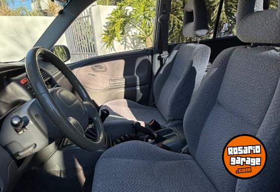 Camionetas - Suzuki GRAND VITARA 4x4 2001 Nafta 250000Km - En Venta