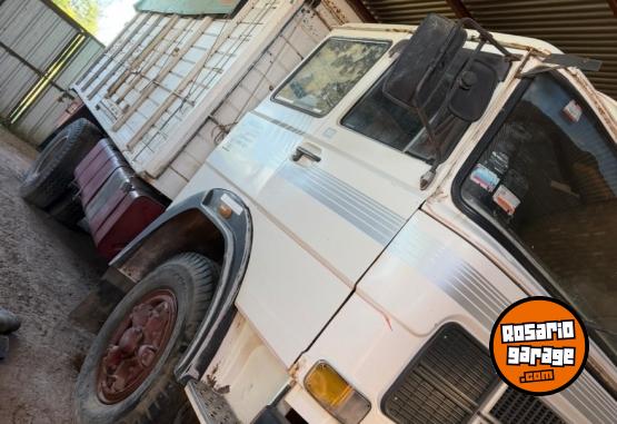 Camiones y Grúas - Fiat 150 - En Venta