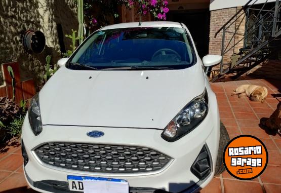 Autos - Ford Fiesta Kinetic 2018 Nafta 59000Km - En Venta