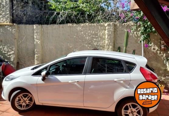 Autos - Ford Fiesta Kinetic 2018 Nafta 59000Km - En Venta