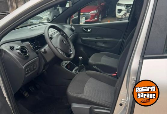 Autos - Renault Captur 1.6 Life 2019 Nafta 74000Km - En Venta