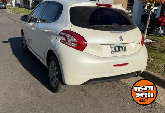 Autos - Peugeot 208 Allure 1.6 aspirado 2014 Nafta 150000Km - En Venta