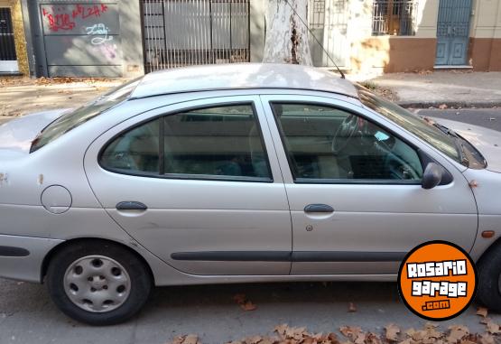 Autos - Renault Megane 1998 Nafta 265000Km - En Venta