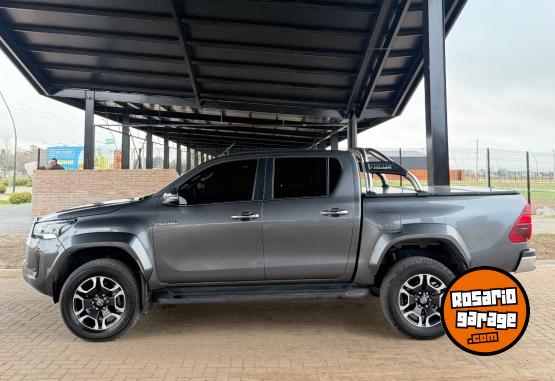 Camionetas - Toyota Hilux 2025 Diesel 40000Km - En Venta