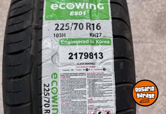 Accesorios para Autos - 1 sola cubierta kumho 225/70/16 nueva - En Venta