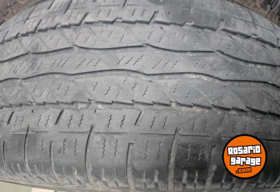 Accesorios para Autos - Cubiertas 255/60 r18 usadas buen estado Amarok - En Venta
