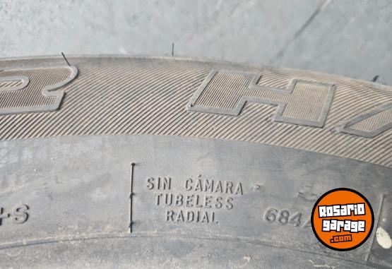 Accesorios para Autos - Cubiertas 255/60 r18 NUEVA BRIDGESTON SIN RODAR AMAROK - En Venta