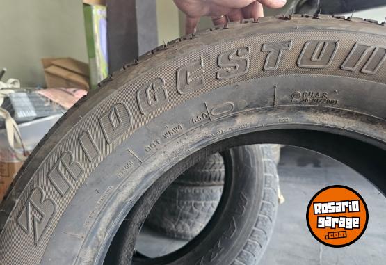 Accesorios para Autos - Cubiertas 255/60 r18 NUEVA BRIDGESTON SIN RODAR AMAROK - En Venta