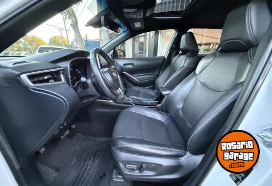 Autos - Toyota Corolla Cross Seg 2022 Electrico / Hibrido 33000Km - En Venta