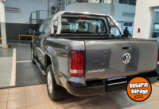 Camionetas - Volkswagen AMAROK COMFORTLINE 4X2 MT 2023 Diesel 120000Km - En Venta