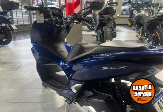 Motos - Honda PCX 150 2020 Nafta 17696Km - En Venta