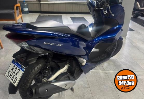 Motos - Honda PCX 150 2020 Nafta 17696Km - En Venta
