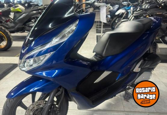 Motos - Honda PCX 150 2020 Nafta 17696Km - En Venta