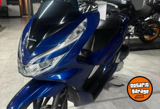 Motos - Honda PCX 150 2020 Nafta 17696Km - En Venta