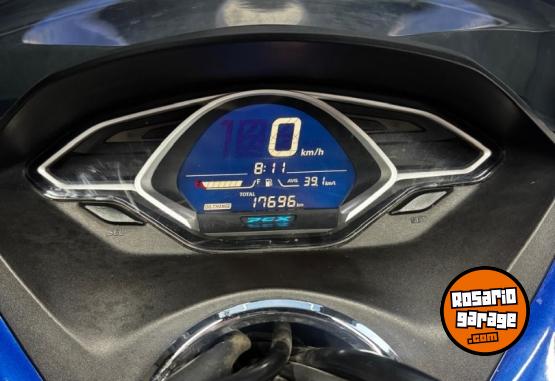 Motos - Honda PCX 150 2020 Nafta 17696Km - En Venta