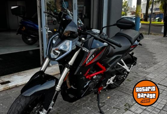 Motos - Benelli 251 S 2023 Nafta 9762Km - En Venta
