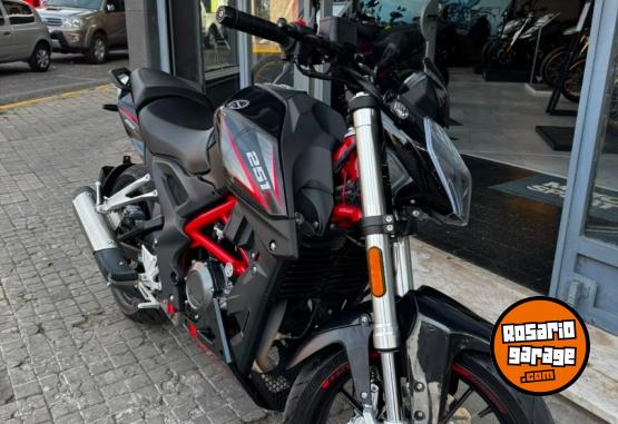 Motos - Benelli 251 S 2023 Nafta 9762Km - En Venta