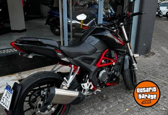 Motos - Benelli 251 S 2023 Nafta 9762Km - En Venta