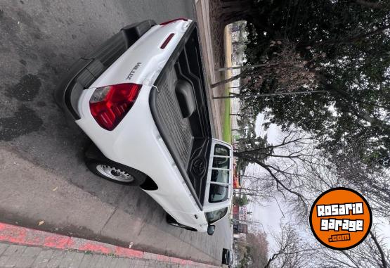 Camionetas - Toyota Hilux 2025 Diesel 84Km - En Venta