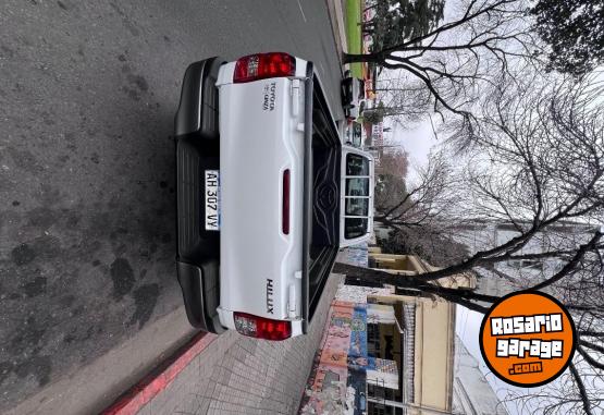 Camionetas - Toyota Hilux 2025 Diesel 84Km - En Venta
