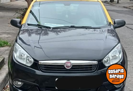 Autos - Fiat Gran Siena 2016 GNC 183000Km - En Venta