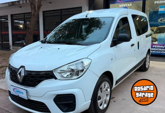Autos - Renault Kangoo 1.6 5as 5p 2021 Nafta 121400Km - En Venta