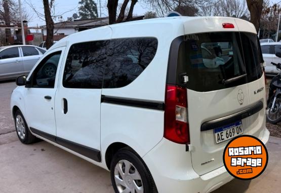 Autos - Renault Kangoo 1.6 5as 5p 2021 Nafta 121400Km - En Venta