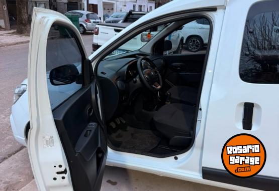 Autos - Renault Kangoo 1.6 5as 5p 2021 Nafta 121400Km - En Venta