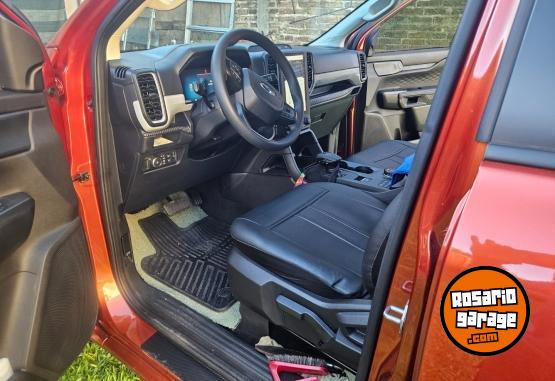 Camionetas - Ford Ranger xls v6 4x4 Aut. 2024 Diesel 12500Km - En Venta