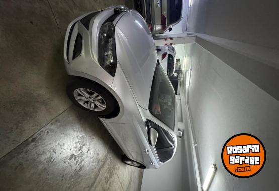 Autos - Volkswagen Polo trendline 2020 Nafta 84000Km - En Venta