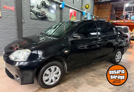 Autos - Toyota Etios xs 1.5 2016 Nafta 170000Km - En Venta