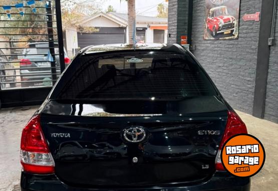 Autos - Toyota Etios xs 1.5 2016 Nafta 170000Km - En Venta